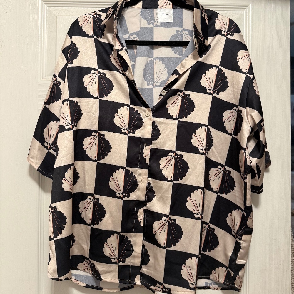 By Frankie Satin Set